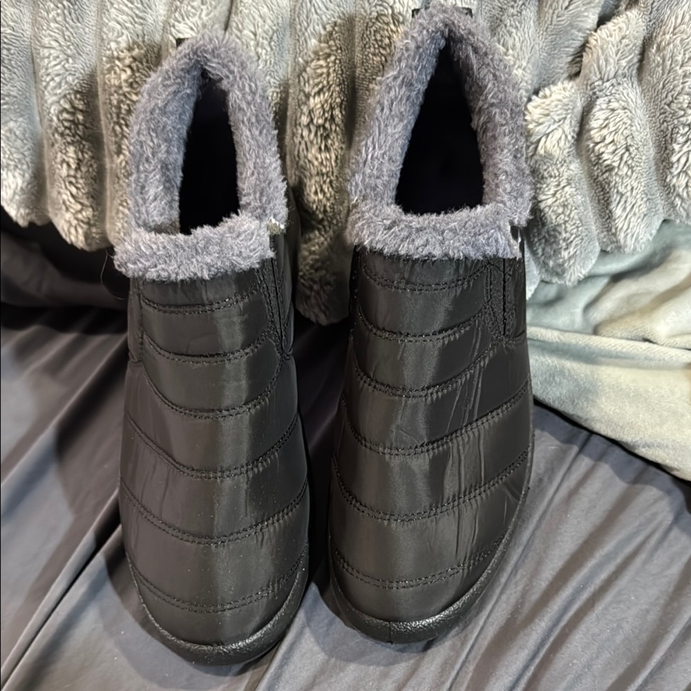 Cozy Black Quilted Slippers with Gray Lining